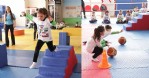 Çocuklar eğlendirilerek eğitiliyor