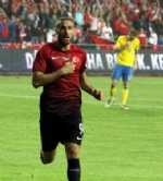 Milliler Galibiyetle Başladı