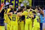 Fenerbahçe 2-1 Öne Geçti