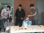 Öğretmen Ve Kuaför Çalışanlarından Örnek Davranış