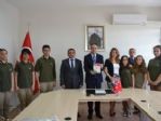 Küçük Yazarlardan Çerkezköy Kaymakamı Kubilay’a Sürpriz Hediye