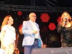 Kibariye Festivalde Genç Çifti Nişanladı