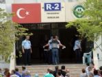 Lys’de Erkeklere Çifte Arama