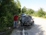 Düzce’de Otomobiller Kafa Kafaya Çarpıştı: 1 Ölü, 4 Yaralı