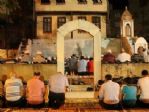 Bursalılar İlk Teravih Namazını Yıldızların Altında Kıldı