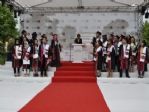 Bezmialem’de Mezuniyet Coşkusu