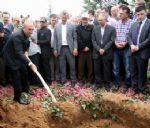 Süleyman Demirel Baba Ocağında Toprağa Verildi