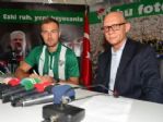 Mert Günok İmzayı Attı