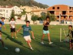 Salih Uçan’dan Çocuklara Futbol Dersi