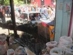 Hırsızlık Yapıp Kaçarken Otomobille Markete Girdi