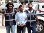 Tıp Merkezini Basıp, Doktoru Tedavi İçin Götürdüler