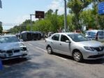 Turistleri Taşıyan İki Araç Çarpıştı: 3 Yaralı