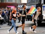 Lgbt Üyeleri İle Polis Arasındaki Gerginlik Devam Ediyor