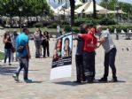 Kızı Kaybolan Baba Kendini Yakmaya Çalıştı