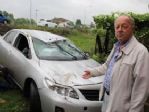 Aynı Evin Önüne Yine Otomobil Uçtu: 2 Yaralı