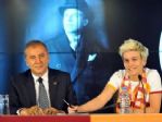 ışıl Alben’den 3 Yıllık İmza