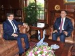 Davutoğlu Meclis Başkanı Yılmaz’ı Ziyaret Etti