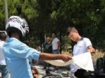 Yaralıları Masa Örtüsüyle Sıcaktan Korudular
