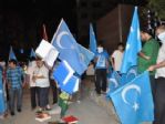 Uygur Türklerinin Çin’e Teslim Edilmesine Tepki Gösteren Grup Tayland Başkonsolosluğuna Girdi