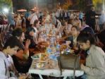 Arınç, Sahurunu Sokakta Vatandaşlarla Yaptı