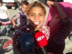 Suriyeli Çocuklar Dereye Girerek Serinledi