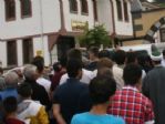 Yozgat’ta Vatandaşlar Kur’an-ı Kerim Almak İçin Birbirleriyle Yarıştı