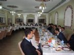 Yozgat Bilal Şahin Külliyesinde Hafızlara Ve Vatandaşlara İftar Yemeği Verildi