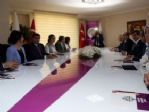 Başbakan Davutoğlu, Hdp’yi Ziyaret Etti