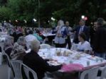 Saltukova Belediyesi Ve Esnafların İşbirliği İle 3 Bin Kişiye İftar