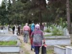 Ordulular Mezarlıklara Akın Etti