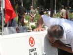 (özel Haber) Şehit Babası: Bayramlar Zehir Olup Gözümüzden Ağıt İle Geçiyor