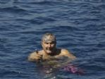 77’lik Baykal’ın 300 Metrede Deniz Keyfi