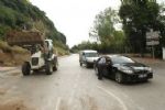 Caddeyi Ulaşıma Kapattı