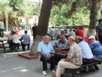 Rüstem Paşa Çay Bahçesi Tekirdağ’da Yaşlılarına Sahip Çıkıyor