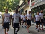 Beşiktaş, Olympıakos Maçı Öncesi Yürüyüş Yaptı