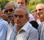 Eşinin Tabutunun Başından Ayrılmadı