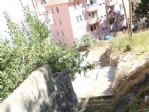 Dik Ve Engebelli Yollara Merdiven Yapıldı