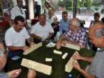Başkan Çetin Çat Kapı Gezdi, Vatandaşla Okey Oynadı