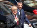 Başbakan Davutoğlu’ndan Şehit Polisin Evine Taziye Ziyareti