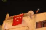 Hdp Binasına Türk Bayrağı Asıldı