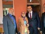 Günnar Ve Cora Seçim Gezilerini Sürdürüyor