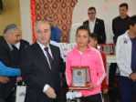 Başarılı Amatör Sporculara Ödülleri Verildi