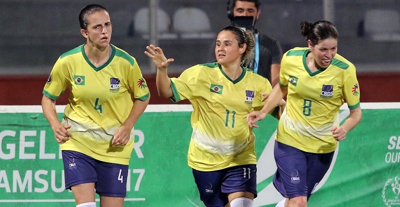 Kadınlar futbolda 5. oldu