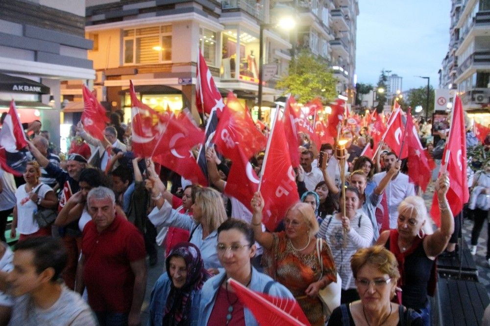 30 Ağustos'ta coşkulu fener alayı 