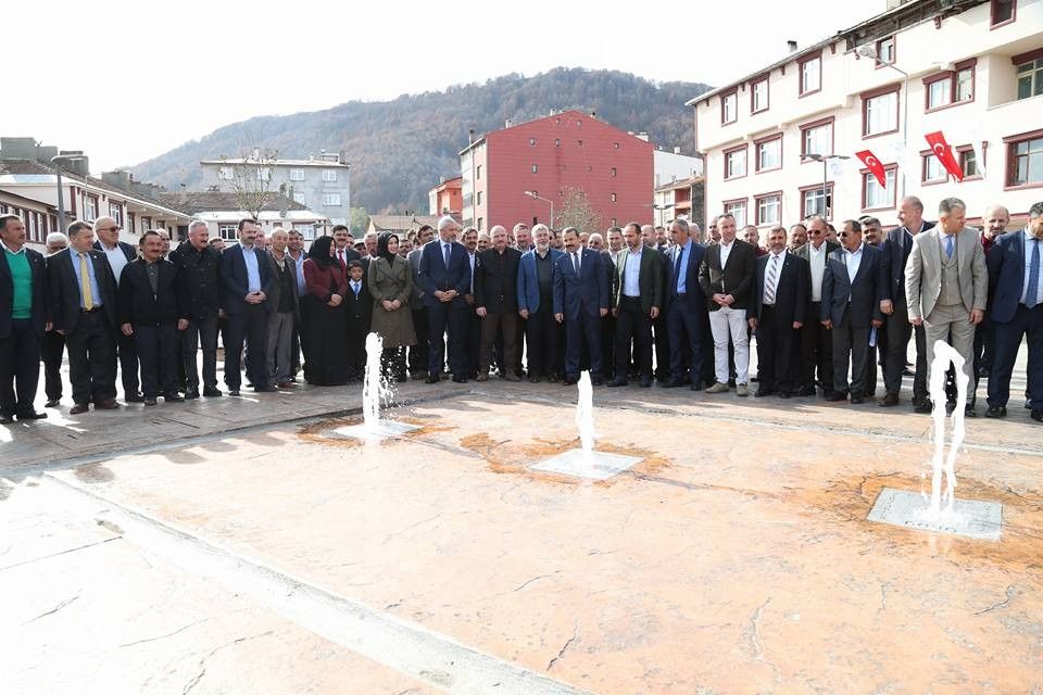 Akkuş’a kent meydanı