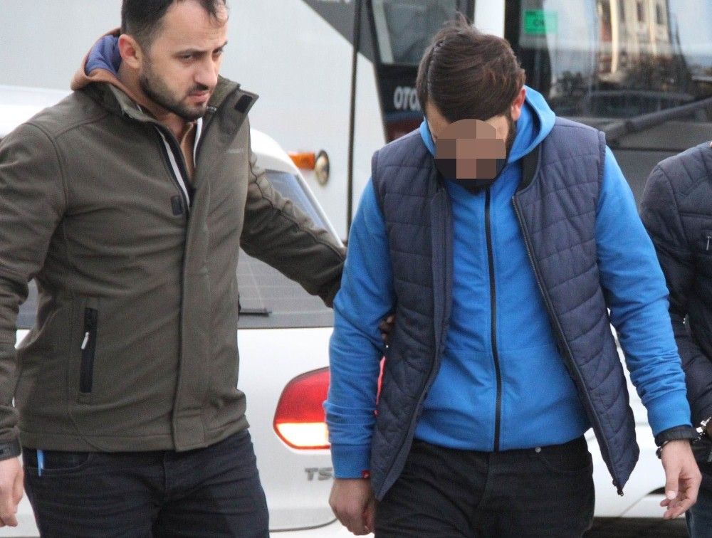 Uyuşturucu ticaretine 2 gözaltı