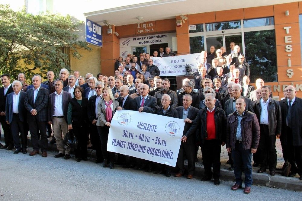 EMO’dan 160 üyeye plaket