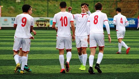 U17'de gülen Samsunspor
