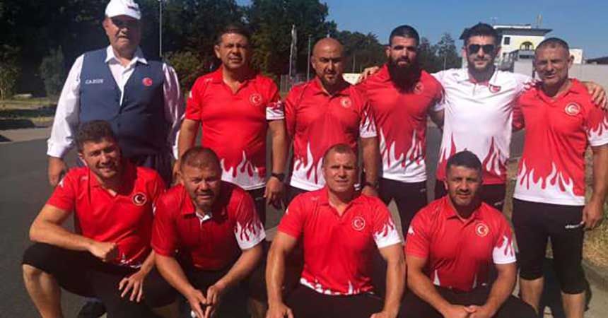 Şenel, yağlı güreşi Avrupa'da tanıtıyor