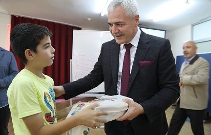 İlkadım'dan kitap desteği